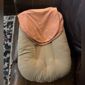 Snuggle Me Organic Lounger
- Birch and cover gumdrop